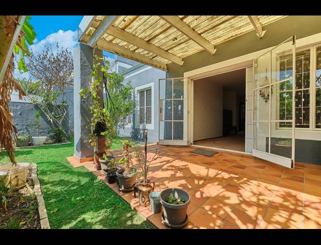 2 BEDROOM SIMPLEX FOR SALE IN PRESIDENT RIDGE